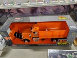 Tomy Peterbilt 367 Dump Truck