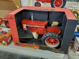 Scale Models Farmall 806 Tractor