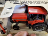 Ertl Case IH 7210 Magnum  Cab Tractor
