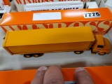 Winross  Truck with Van Trailer