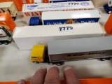 Winross  Truck with Van Trailer