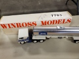 Winross  Truck with Tank Trailer