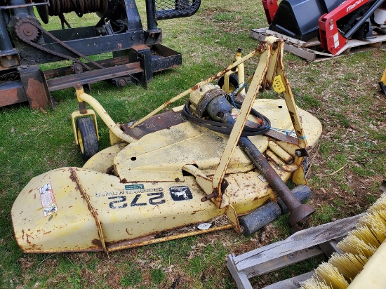 John Deere 272 Grooming Mower