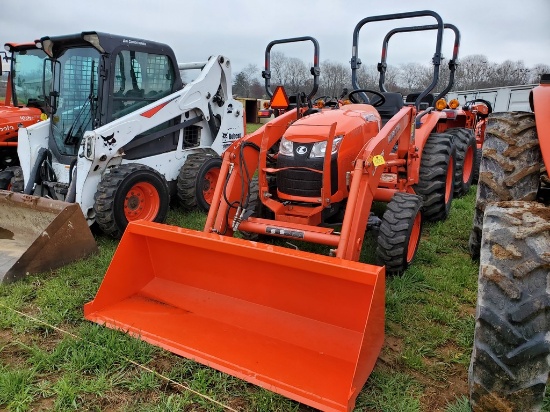 Kubota L2501 Compact Loader Tractor 'Ride & Drive'