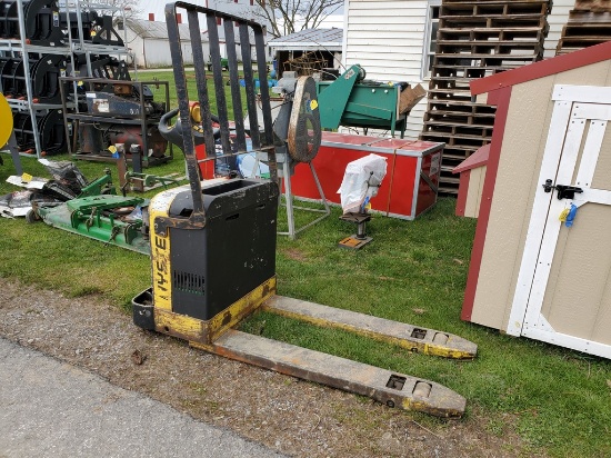 Hyster W40Z Electric Pallet Jack
