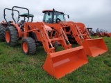 Kubota  MX5200 Loader Tractor 'Ride & Drive'