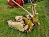NEW Holland 824 Corn Head