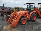 Kubota L2501 Compact Loader Tractor 'Runs & Operates'