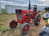 International 274 Tractor 'Runs & Operates'