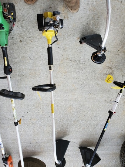 John Deere 100G Trimmer