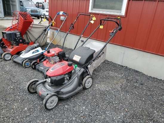Honda HRX217 Self Propelled Mower 'Ride & Drive'