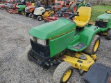 John Deere 425 Riding Tractor 'Runs & Operates'