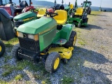 John Deere 425 Riding Tractor 'Ride & Drive'