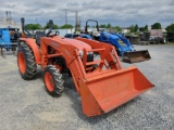 Kubota L3200 Compact Loader Tractor 'Ride & Drive'