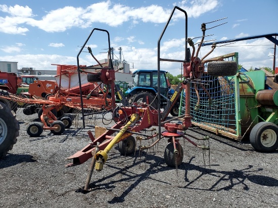 Pequea TT4000 Tedder