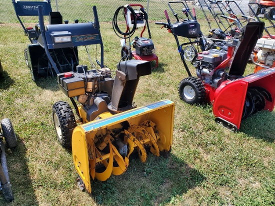 Cub Cadet 826 Snow Blower 'Runs & Operates'