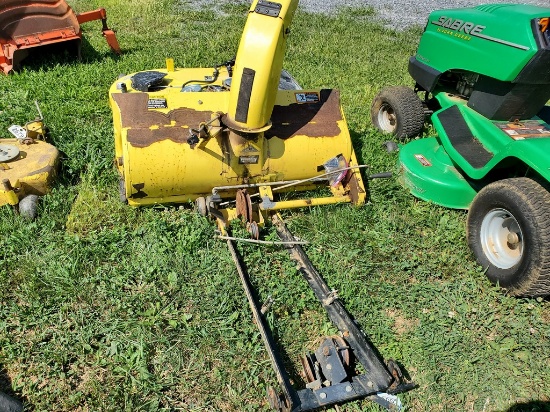 John Deere 3251 Snow Thrower