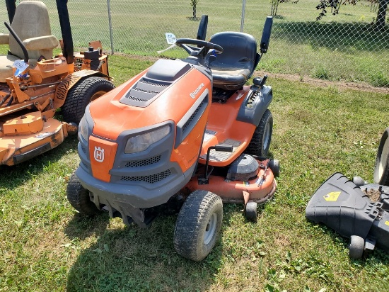 2012 Husqvarna YTH24K48 Riding Tractor 'AS-IS'