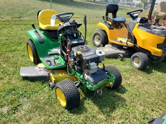 John Deere GT255 Riding Tractor 'AS-IS'