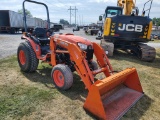 Kubota B3350 Compact Loader Tractor 'Ride & Drive'