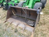 Avant 4in1 Bucket