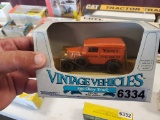 Ertl  Vintage Vehicle