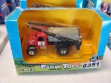 Ertl  Farm Toy