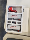 Winross  Truck with Double Van Trailer