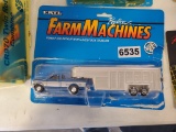 Ertl  Truck with Livestock Trailer