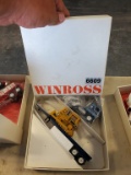 Winross  Truck with Flatbed Trailer