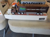 Winross  Truck with Van Trailer