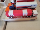Winross  Truck with Van Trailer