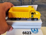 PenJoy  Tandem Axle Dump truck