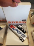 Winross  Truck with Van Trailer
