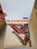 Winross  Truck with Van Trailer