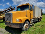 1996 Volvo  10 Wheeler Truck 'w/ title'