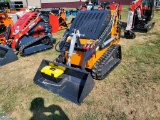 Land Hero   Mini Track Skid Steer 'NEW'
