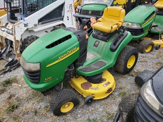 2004 John Deere  L110 Riding Tractor 'AS-IS'