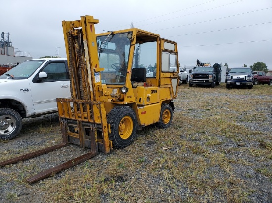 Clark C500 Forklift 'Runs & Operates'