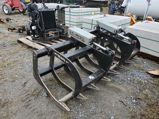 Tomahawk  Brush Grapple
