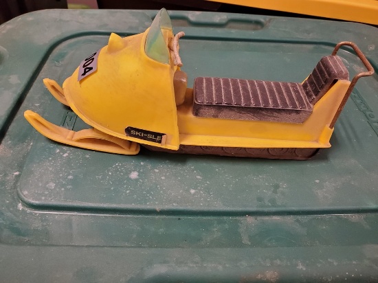 Ski-SLE  Toy Snow Mobile