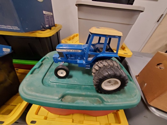 Toy Tractor Ford TW20  Cab Tractor