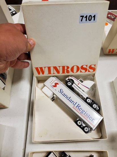 Winross Truck Tractor With Van Trailer