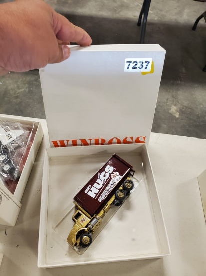 Winross Straight Box Truck