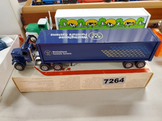 Winross Truck Tractor With Van Trailer