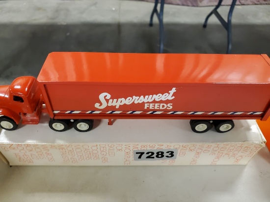 Winross Truck Tractor With Van Trailer