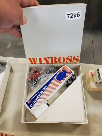 Winross Truck Tractor With Van Trailer