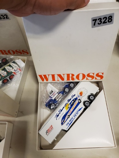 Winross Truck Tractor With Van Trailer