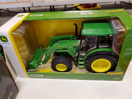 Ertl John Deere 5125R Cab Loader Tractor