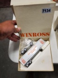 Winross Truck Tractor With Van Trailer